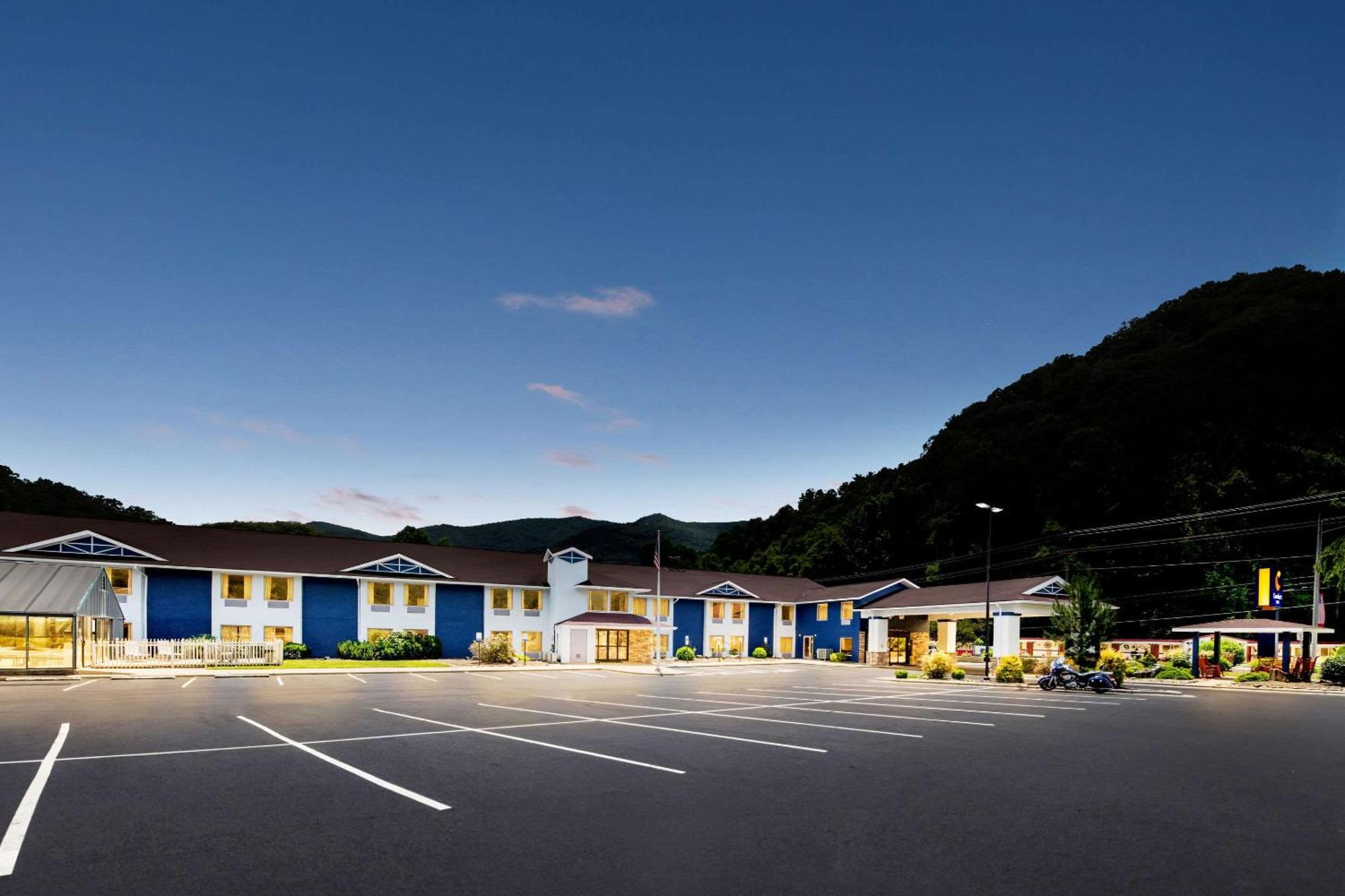Comfort Inn Near Great Smoky Mountain National Park Maggie Valley Buitenkant foto