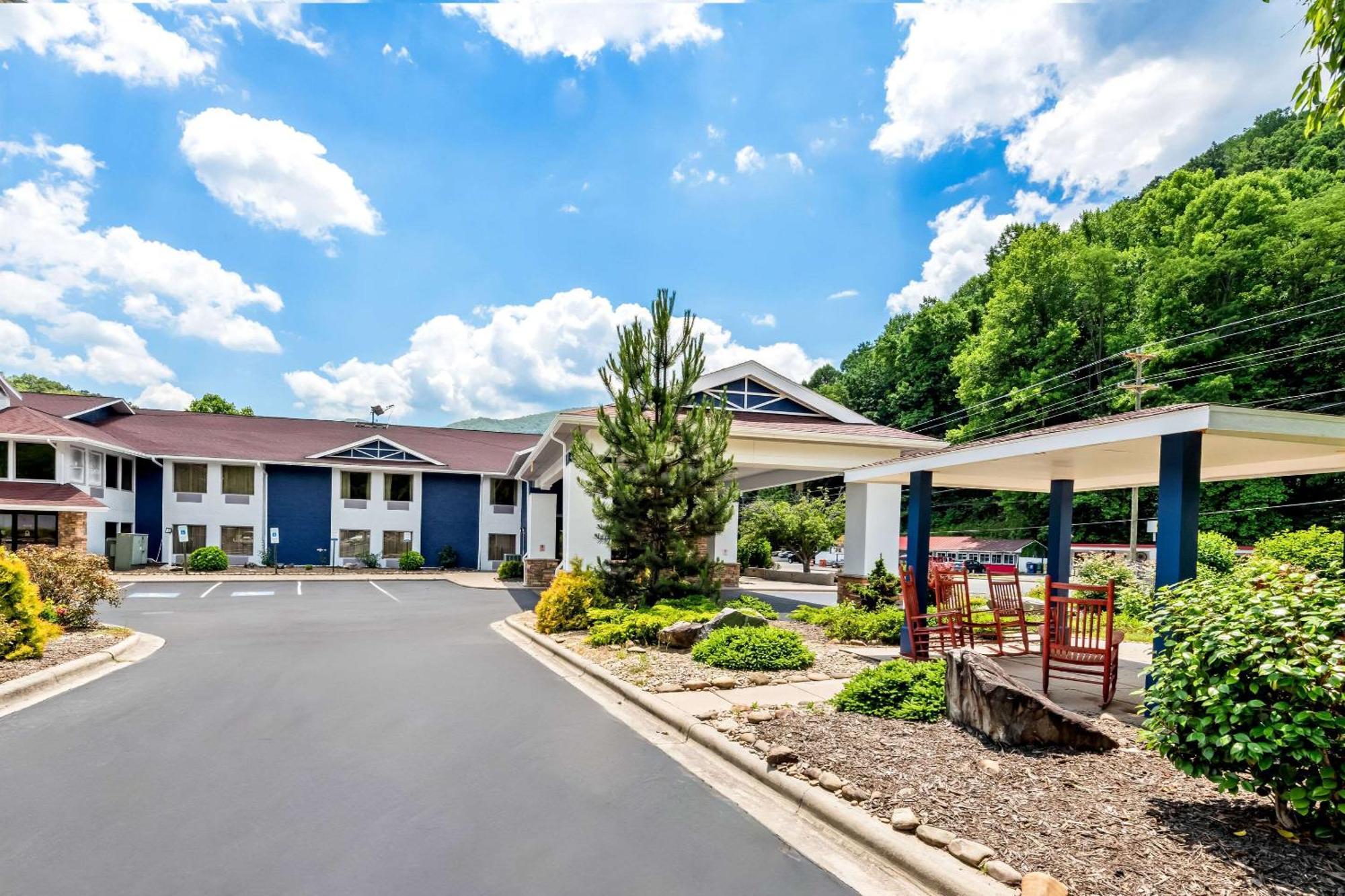 Comfort Inn Near Great Smoky Mountain National Park Maggie Valley Buitenkant foto
